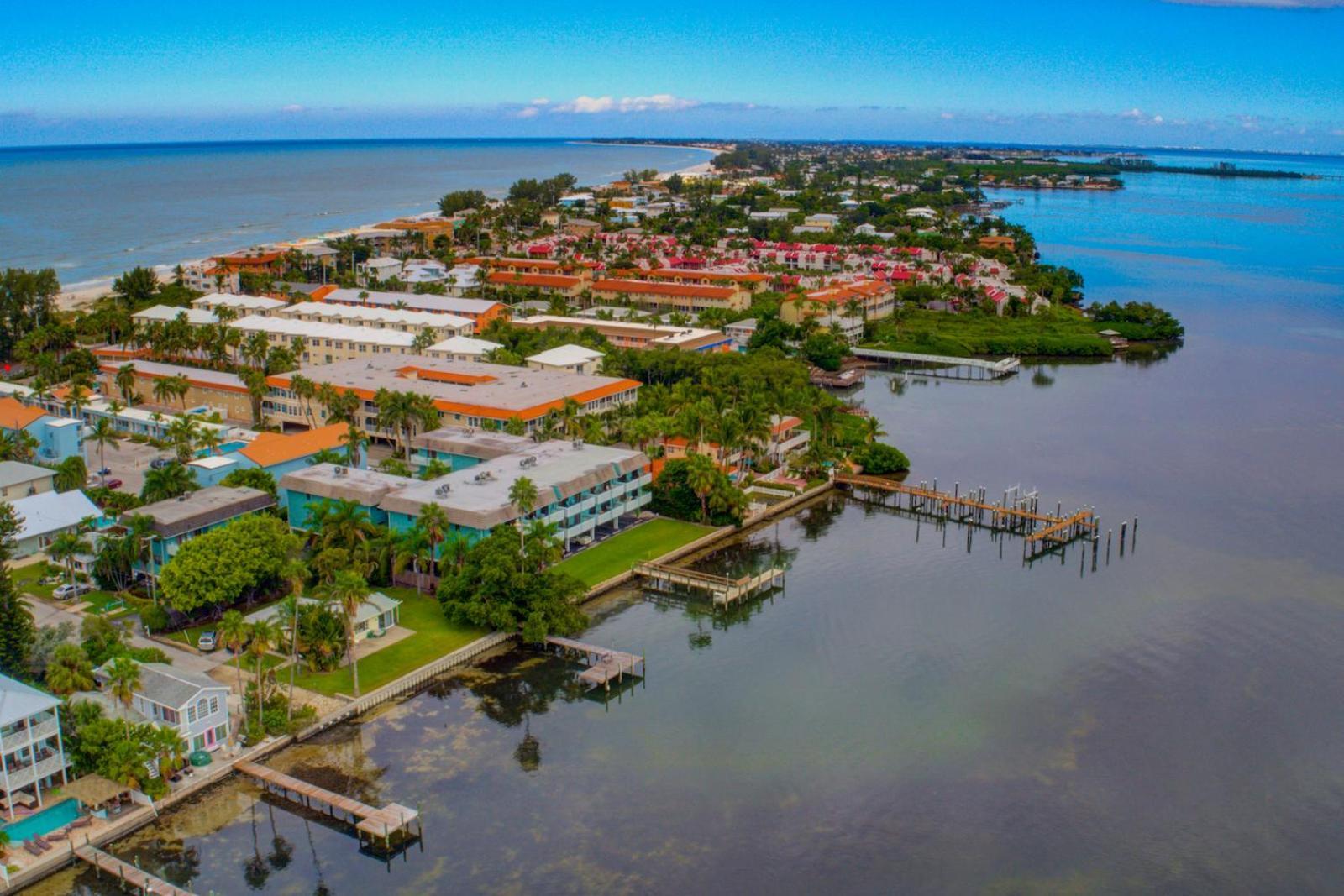 Anna Maria Island Beach Palms 2B เบรเดนทันบีช ภายนอก รูปภาพ
